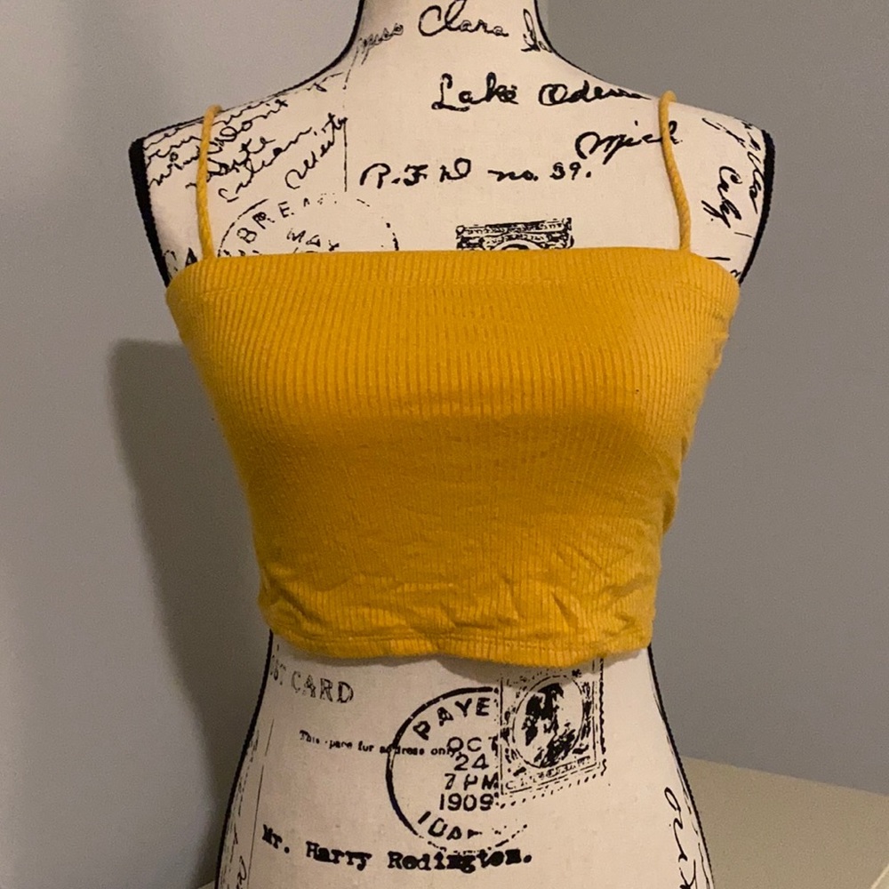 PacSun cropped yellow straight neck line tank